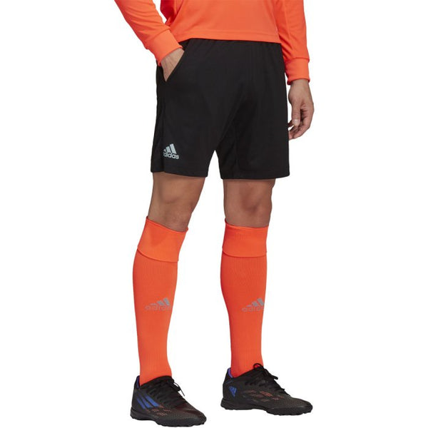 Umbro deals referee shorts